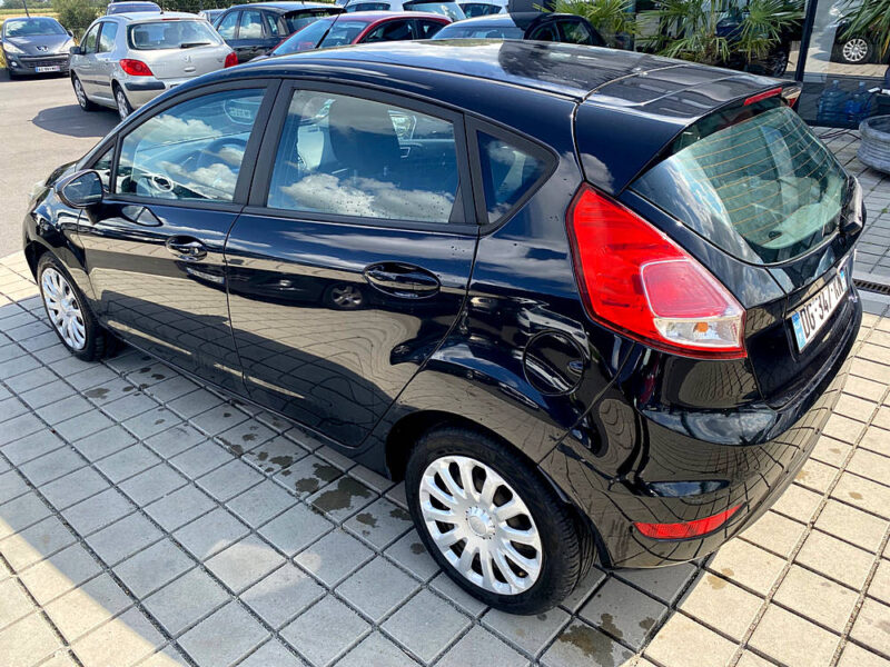 FORD FIESTA VI 1.25 82 TREND