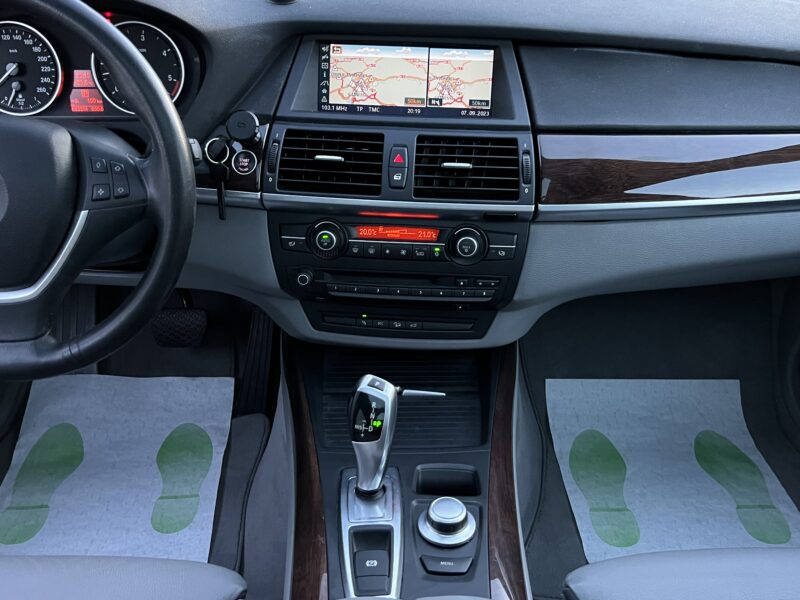 BMW X5 E70 30D 3.0 6 CYLINDRES 235 XDRIVE 1ERE MAIN 83 300 Kms TOIT OUVRANT ATTELAGE - Garantie1an