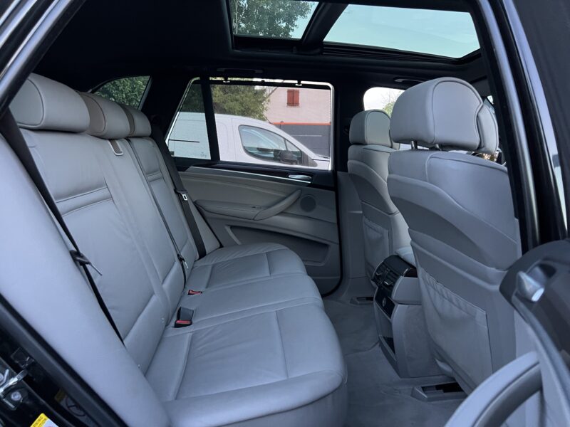 BMW X5 E70 30D 3.0 6 CYLINDRES 235 XDRIVE 1ERE MAIN 83 300 Kms TOIT OUVRANT ATTELAGE - Garantie1an