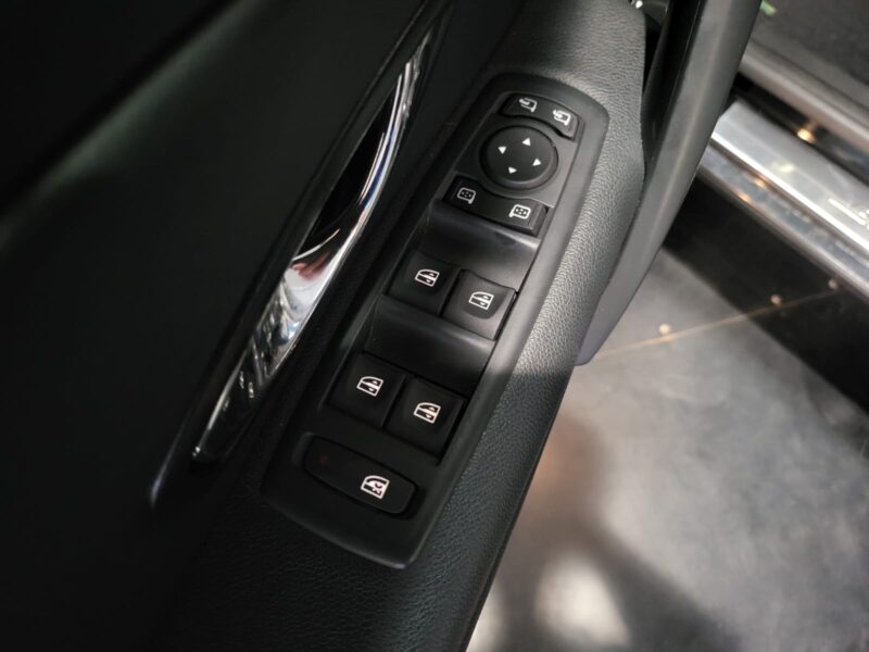 RENAULT MEGANE III 1.2 TCe 130cv Bose EDC 5p // CAMERA DE RECUL/RADAR-AV-AR/R-LINK