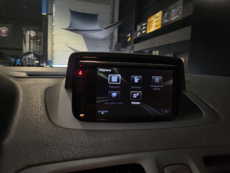 RENAULT MEGANE III 1.2 TCe 130cv Bose EDC 5p // CAMERA DE RECUL/RADAR-AV-AR/R-LINK