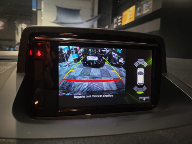 RENAULT MEGANE III 1.2 TCe 130cv Bose EDC 5p // CAMERA DE RECUL/RADAR-AV-AR/R-LINK