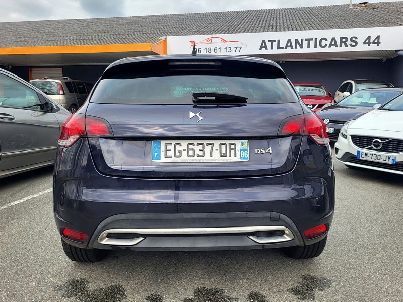 Citroën DS4 blueHDi 120CV S&S SO CHIC 