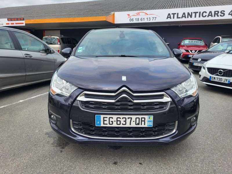 Citroën DS4 blueHDi 120CV S&S SO CHIC 