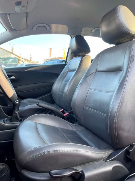 VOLKSWAGEN POLO V 2013