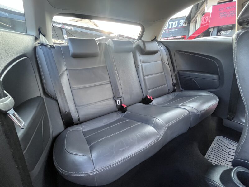 VOLKSWAGEN POLO V 2013