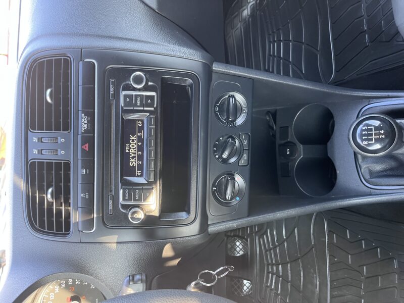 VOLKSWAGEN POLO V 2013