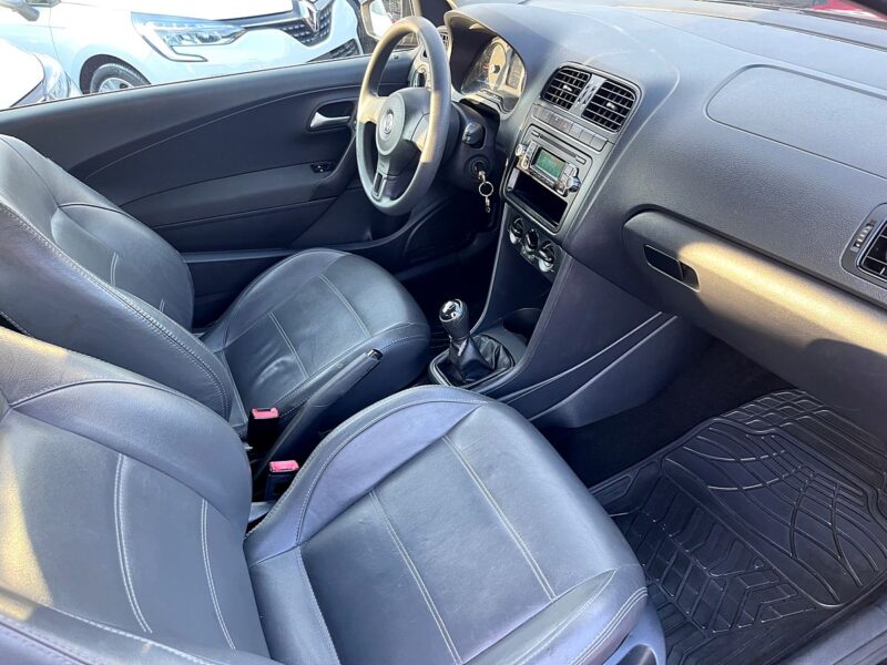 VOLKSWAGEN POLO V 2013
