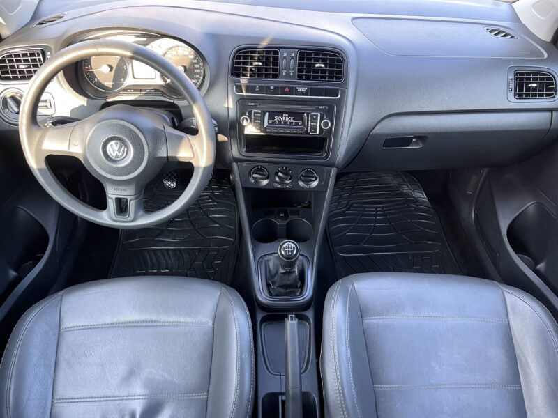 VOLKSWAGEN POLO V 2013