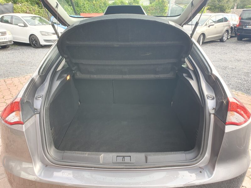 RENAULT LAGUNA III 2011