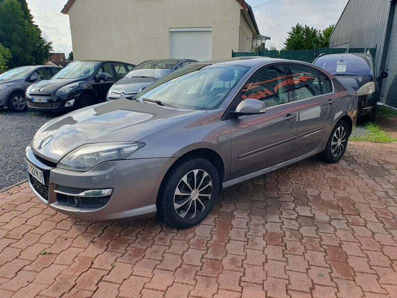 RENAULT LAGUNA III 2011