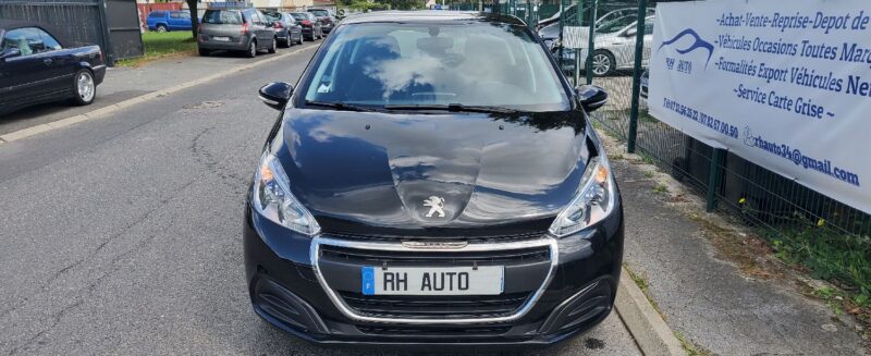 PEUGEOT 208 2018