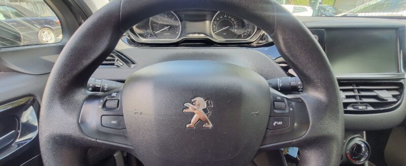 PEUGEOT 208 2018