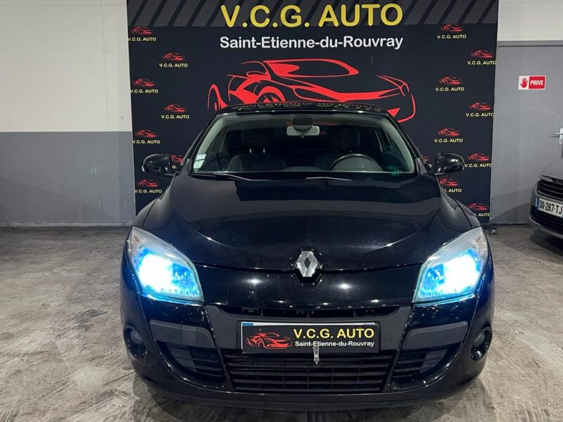 RENAULT MEGANE III Coupé 2011