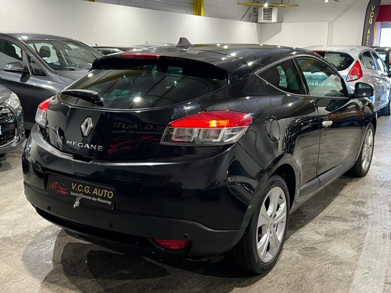 RENAULT MEGANE III Coupé 2011