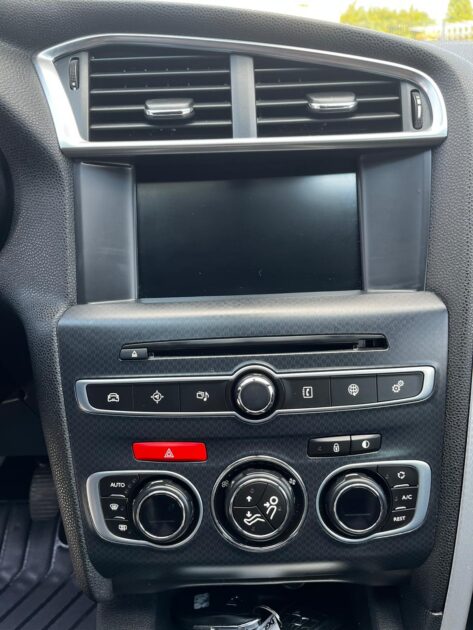 CITROEN DS4 1.2 Puretech 130 Urban show PLEIN DE CARBURANT ET PROCHAIN ENTRETIEN OFFERT !