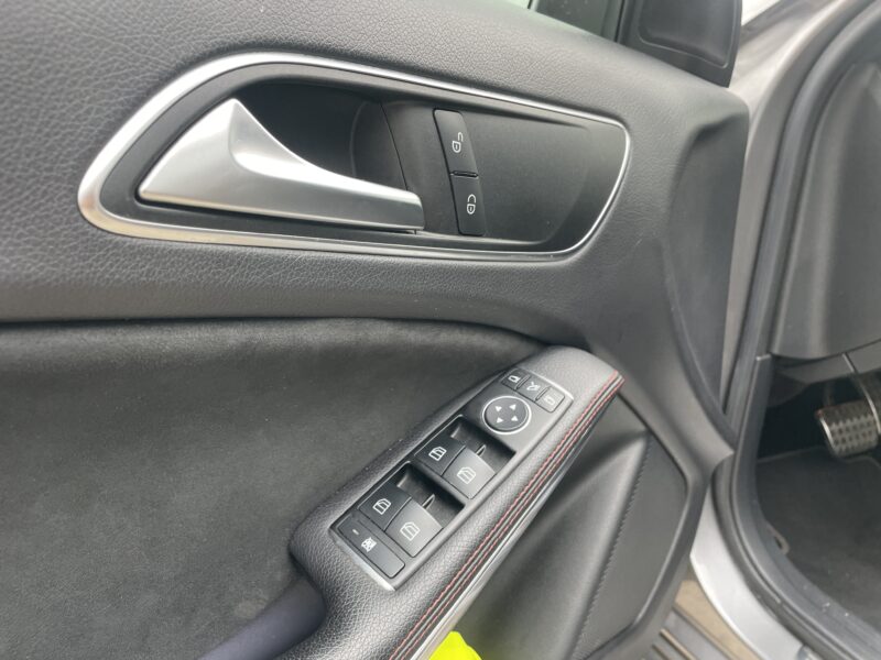 MERCEDES CLASSE A 2014