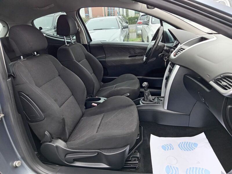 PEUGEOT 207 2006