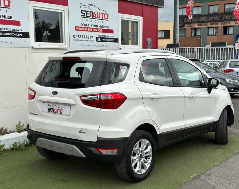 FORD ECOSPORT 2017