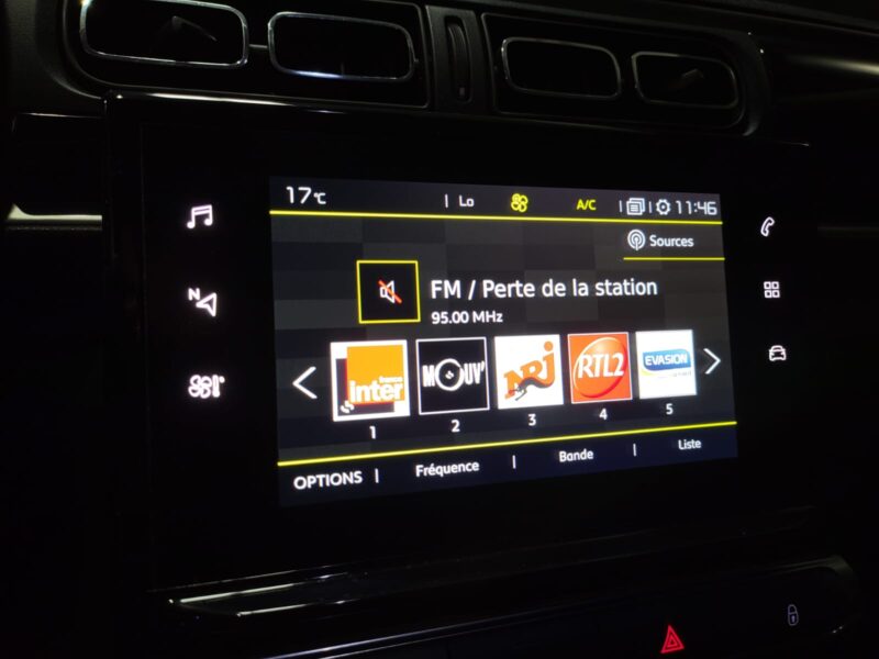 CITROEN C3 III 1.5 BlueHDi 100cv Shine // APPLE CARPLAY/CAMERA DE RECUL/RADAR-AR