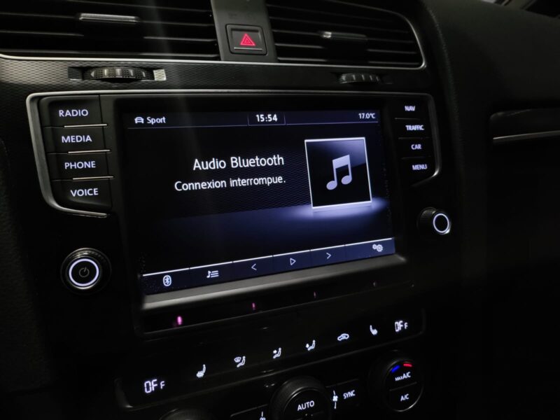 2.0 GTI PERFORMANCE 230cv / CAMERA DE RECUL / JANTES 18