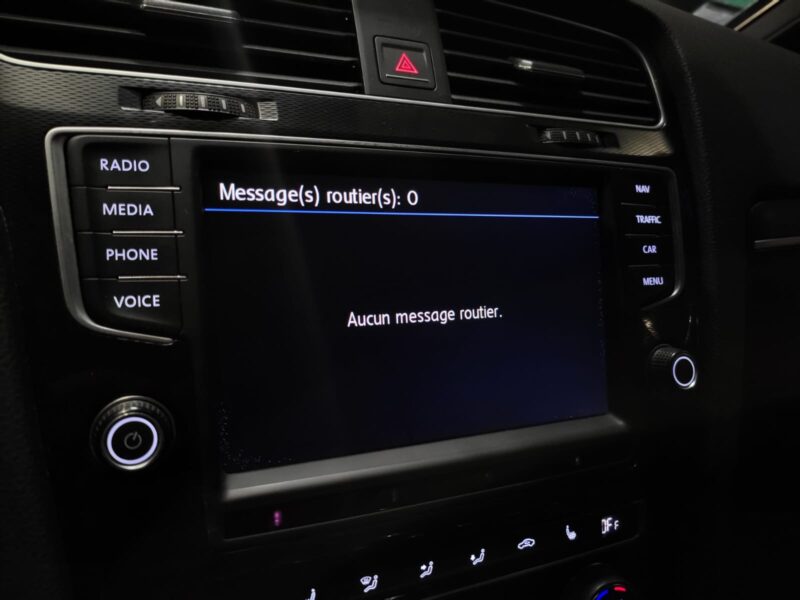 2.0 GTI PERFORMANCE 230cv / CAMERA DE RECUL / JANTES 18