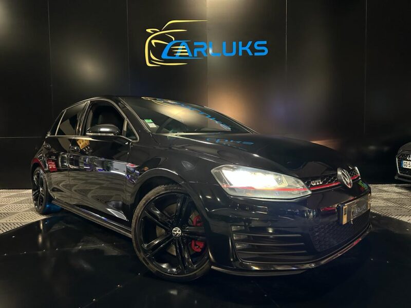 2.0 GTI PERFORMANCE 230cv / CAMERA DE RECUL / JANTES 18