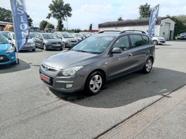 HYUNDAI I30 2010