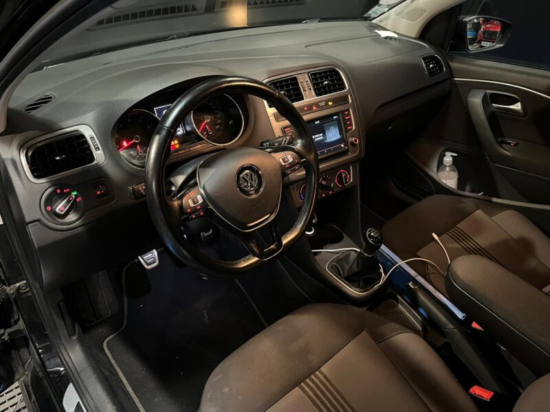VOLKSWAGEN POLO V 1.2 TSI 90cv Allstar CARPLAY / ECRAN TACTILE / REGULATEUR / RADAR