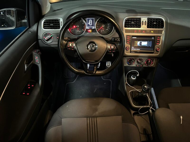 VOLKSWAGEN POLO V 1.2 TSI 90cv Allstar CARPLAY / ECRAN TACTILE / REGULATEUR / RADAR