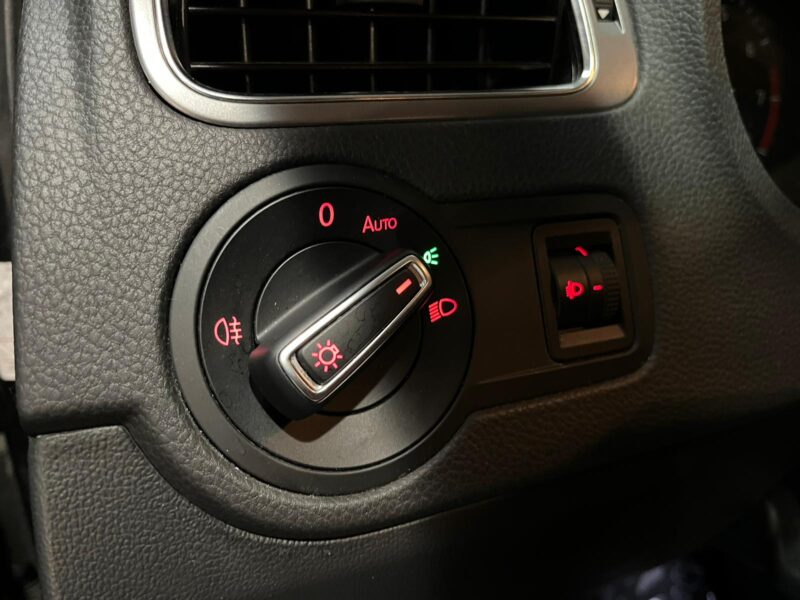 VOLKSWAGEN POLO V 1.2 TSI 90cv Allstar CARPLAY / ECRAN TACTILE / REGULATEUR / RADAR
