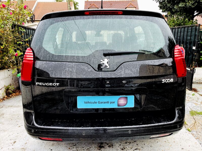 PEUGEOT 5008 2010