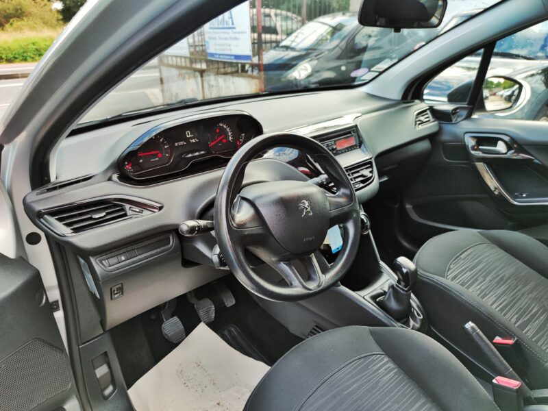 PEUGEOT 208 I 2013