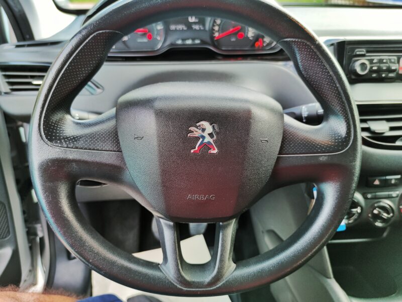 PEUGEOT 208 I 2013