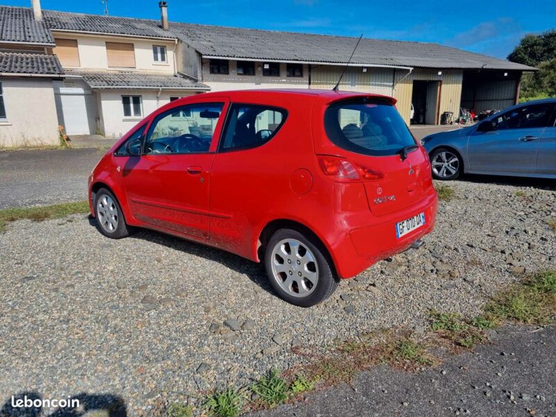 MITSUBISHI COLT VI 2005