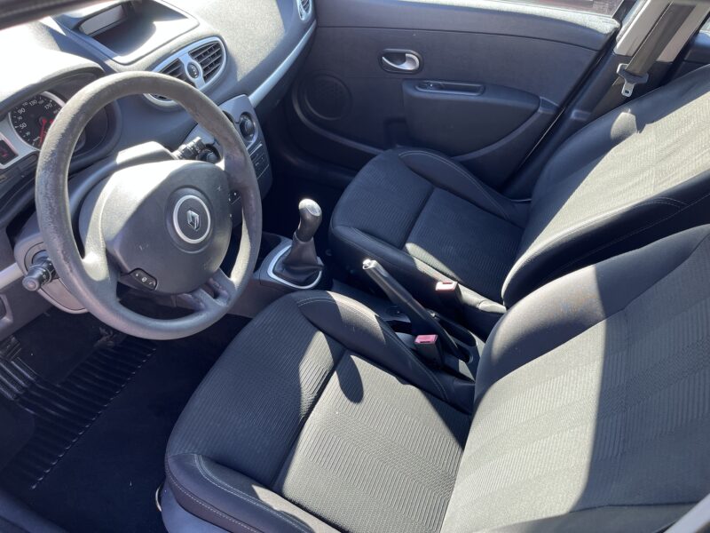 RENAULT CLIO III 2011