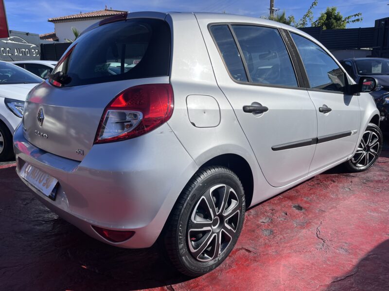 RENAULT CLIO III 2011