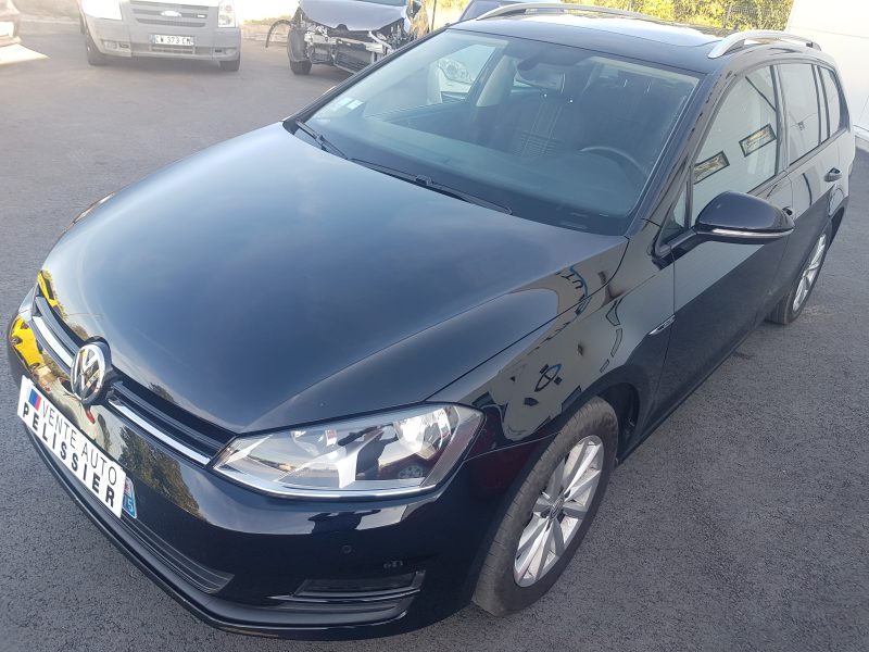 VOLKSWAGEN GOLF VII LOUNGE  2016 AVEC TOIT OUVRANT