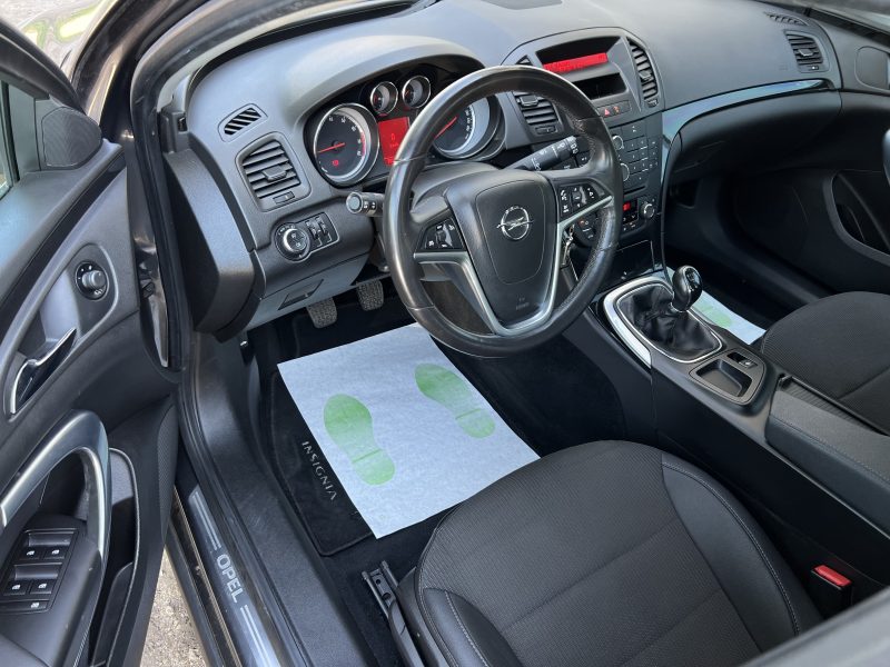 OPEL INSIGNIA BERLINE 1.8 140 Cv COSMO PACK / CRIT AIR 1 - Garantie1an