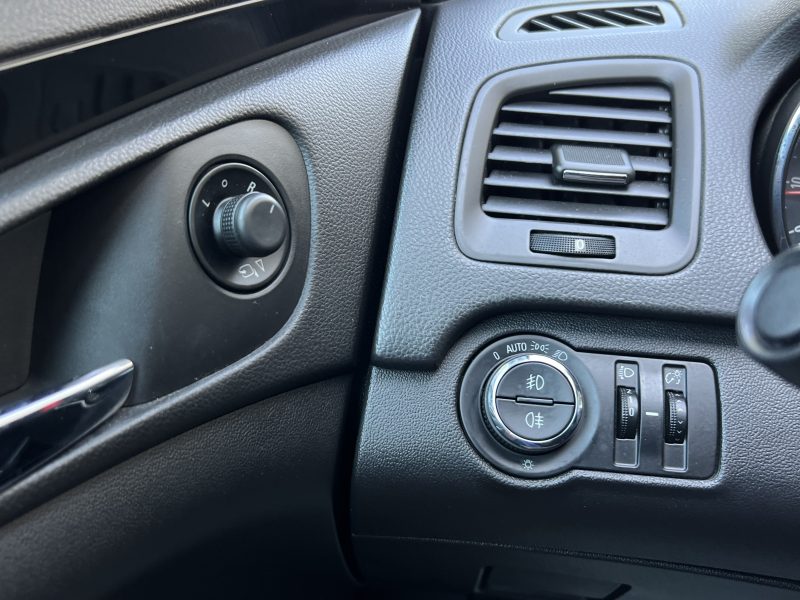 OPEL INSIGNIA BERLINE 1.8 140 Cv COSMO PACK / CRIT AIR 1 - Garantie1an