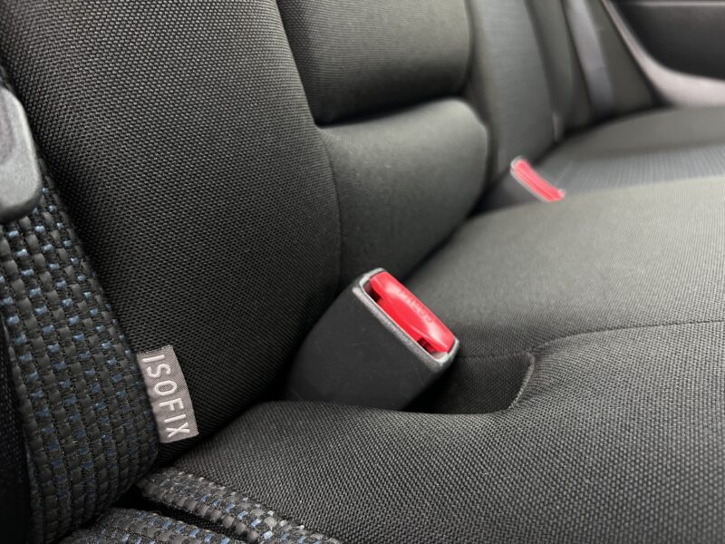 TOYOTA AVENSIS II PHASE 2 2.0 D-4D 126 Cv 1ERE MAIN 87 200 Kms BVM6 / GPS REGULATEUR - Garantie1an