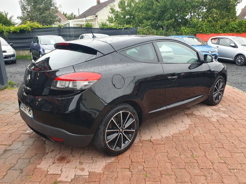 RENAULT MEGANE III Coupé 2012