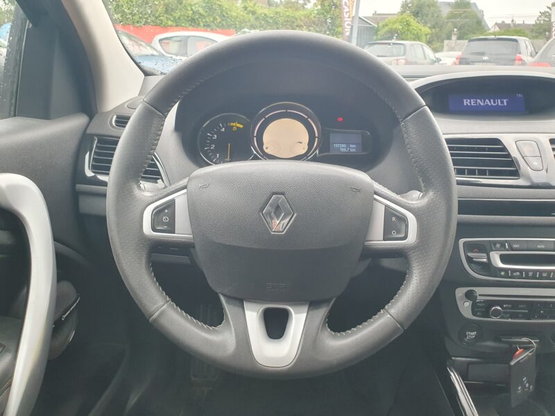 RENAULT MEGANE III Coupé 2012