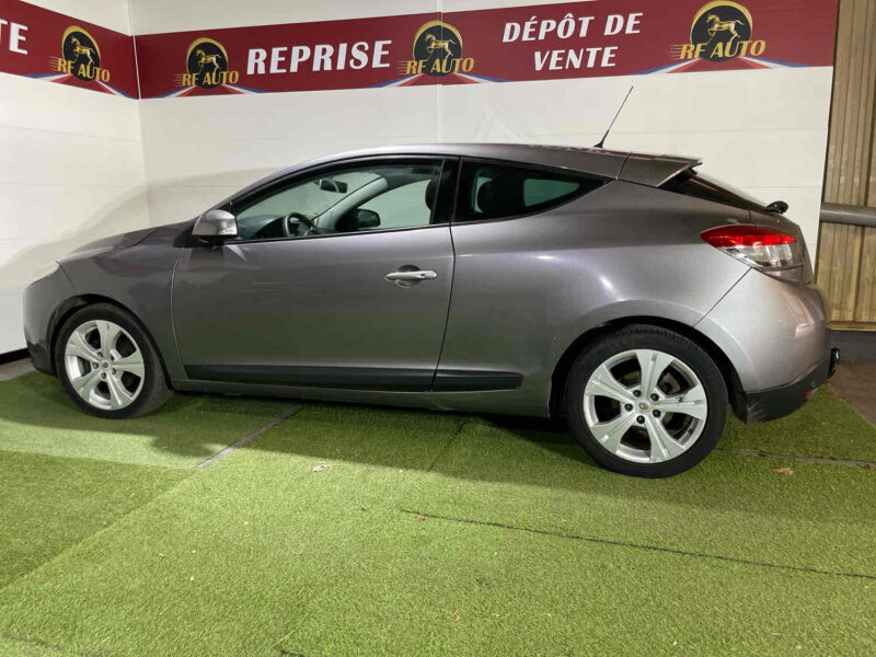 RENAULT MEGANE III Coupé 2010 1.5 dCi 110cv