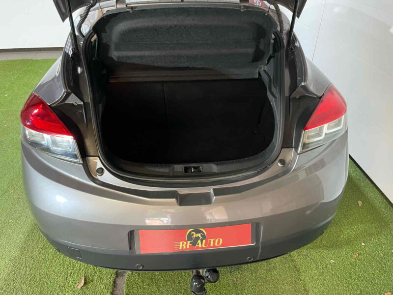 RENAULT MEGANE III Coupé 2010 1.5 dCi 110cv