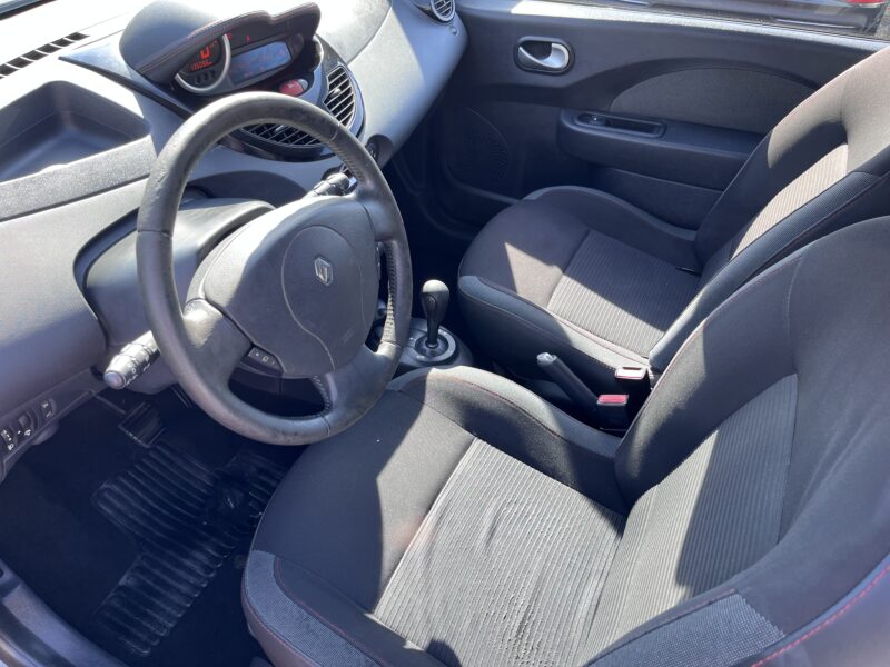RENAULT TWINGO II 2013