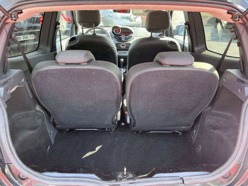 RENAULT TWINGO II 2013