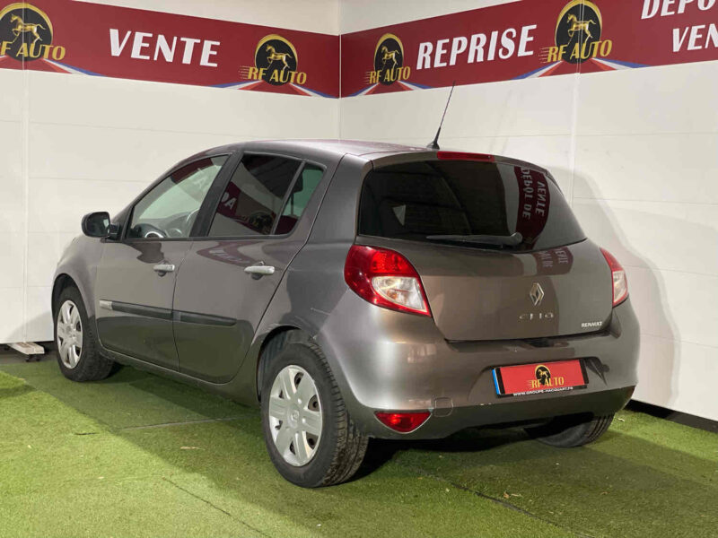 RENAULT CLIO III 2010 1.5 dCi 68cv