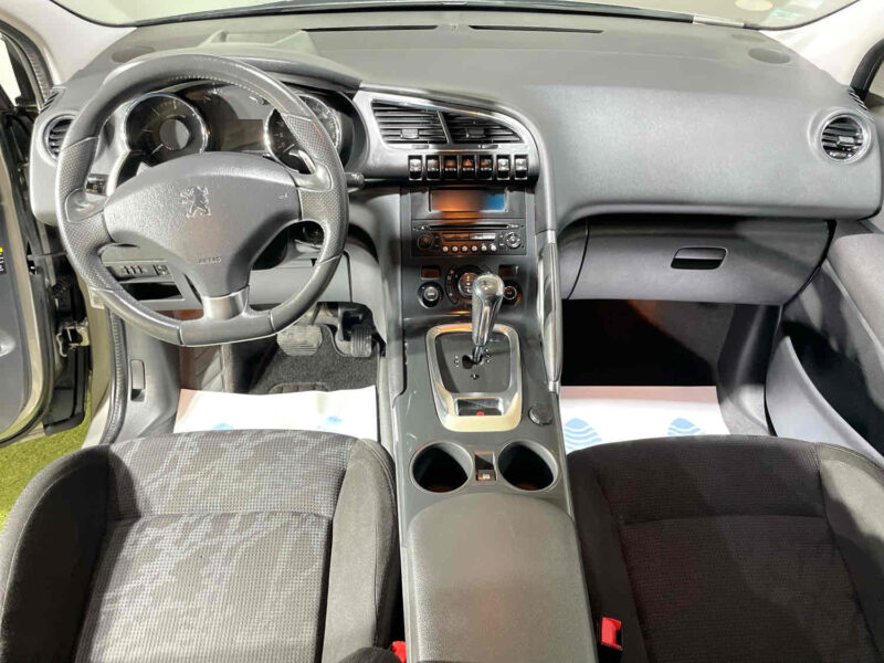 PEUGEOT 3008 Monospace 2011 1.6 HDi 112cv