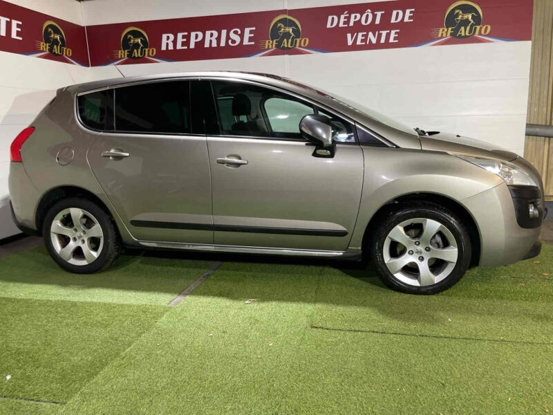 PEUGEOT 3008 Monospace 2011 1.6 HDi 112cv